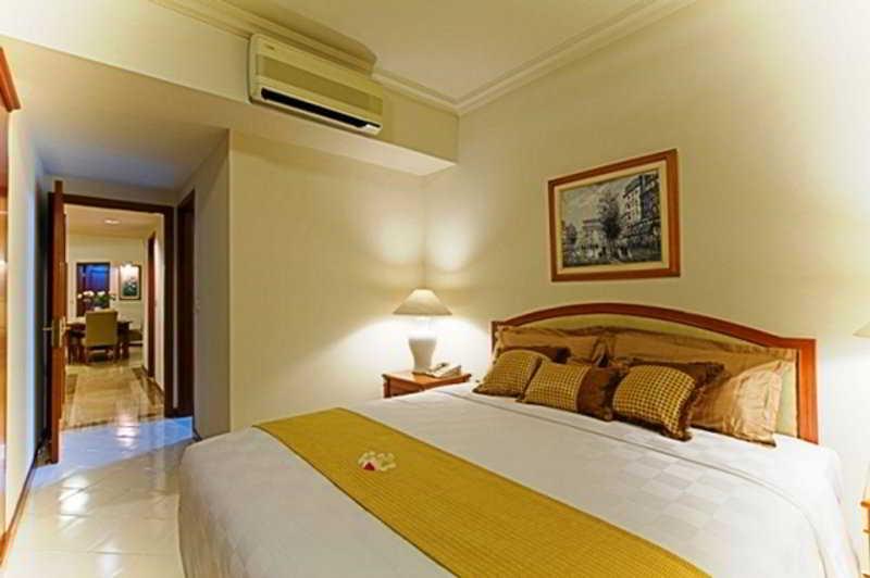 The Residences At Puri Casablanca Jakarta Exterior foto