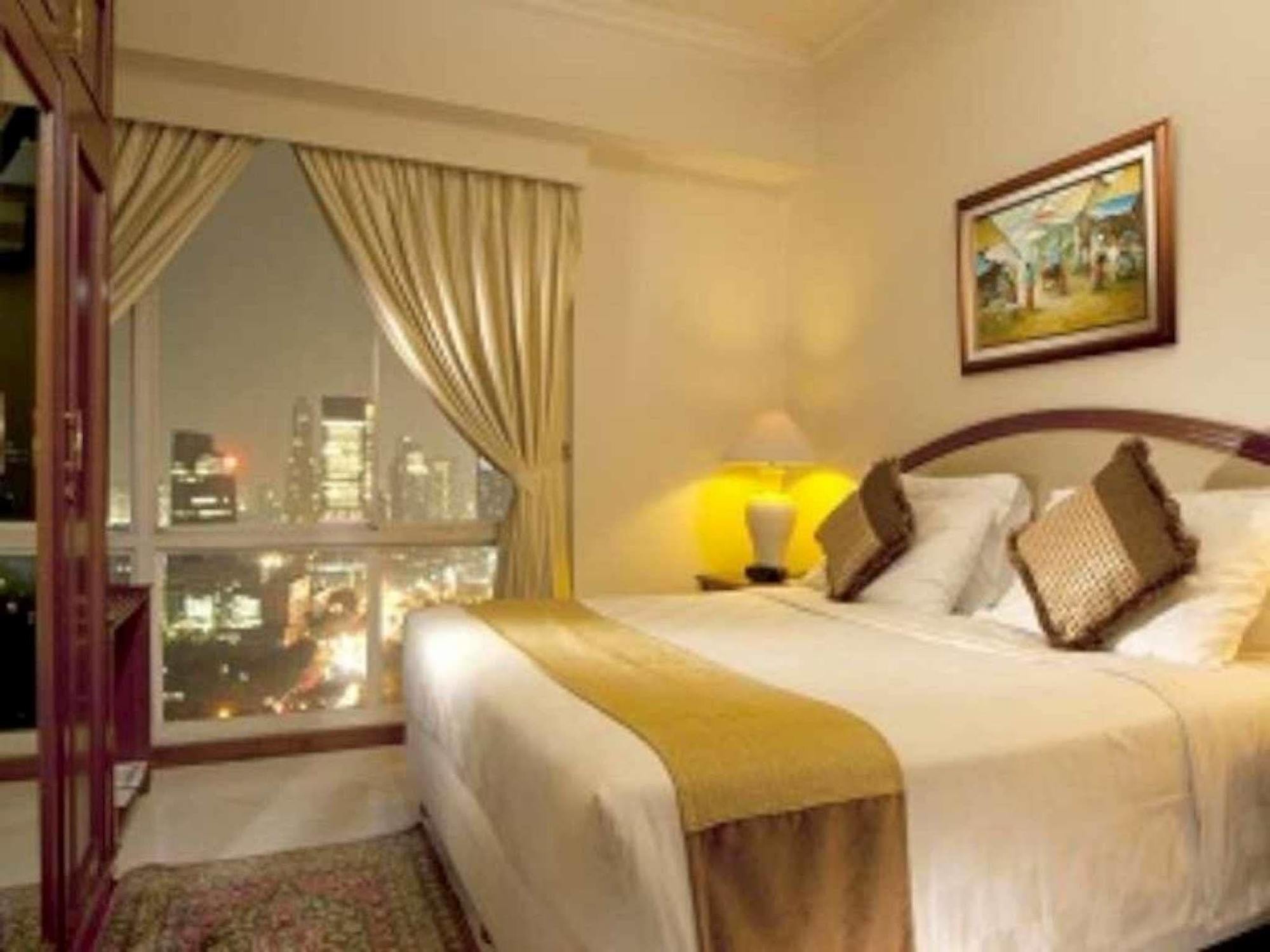 The Residences At Puri Casablanca Jakarta Exterior foto